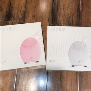 Foreo Luna white or Pink